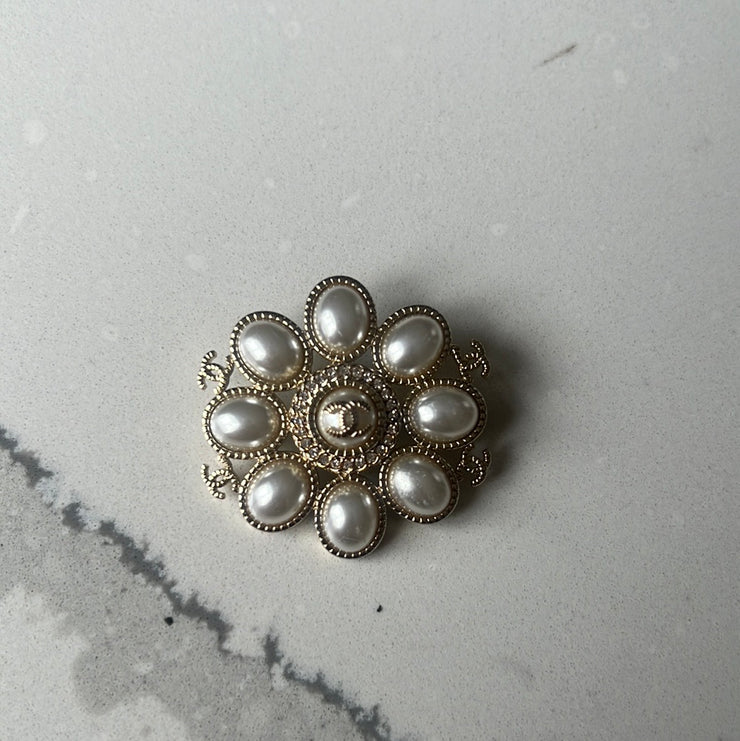 Chanel pearl gold rhinestone brooch