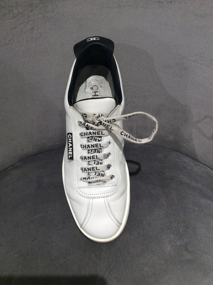 Chi tiết với hơn 71 về chanel white sneakers mới nhất  cdgdbentreeduvn