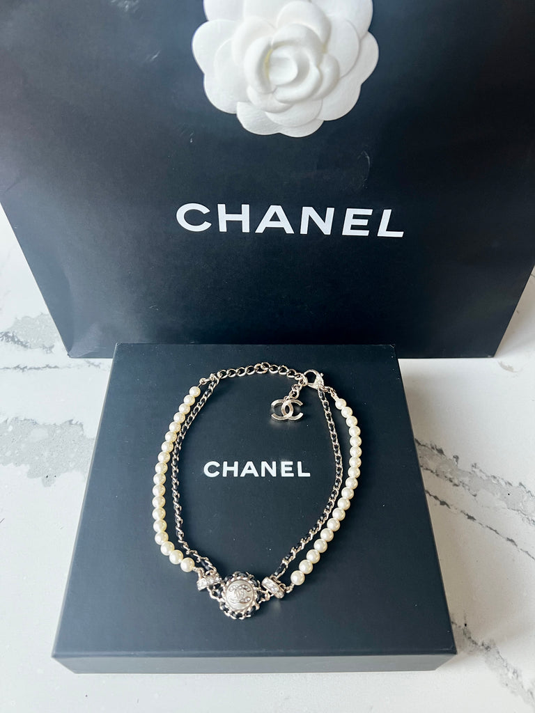 Chanel Silver Metal Pearl Crystal Chain-Link CC Choker Necklace