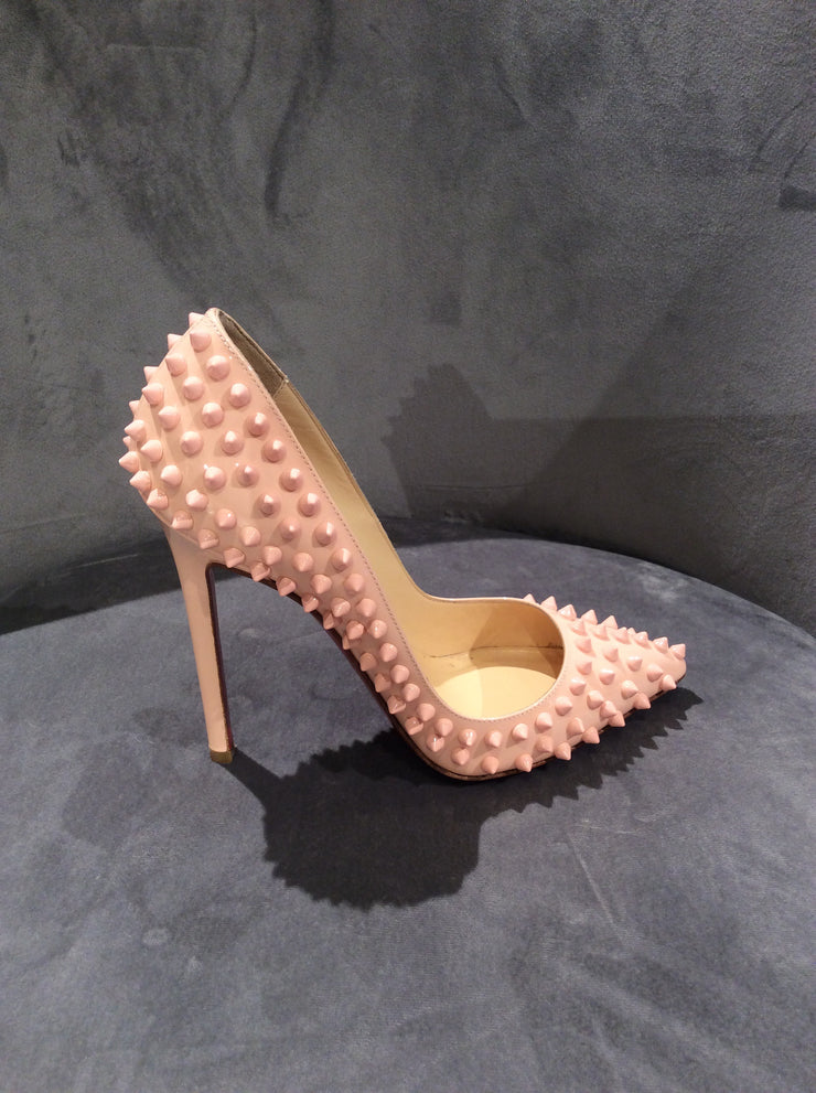 Pink pigalle store