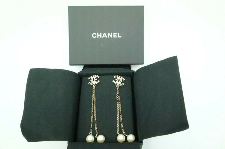 Chanel CC Gold Logo pearl drop earrings